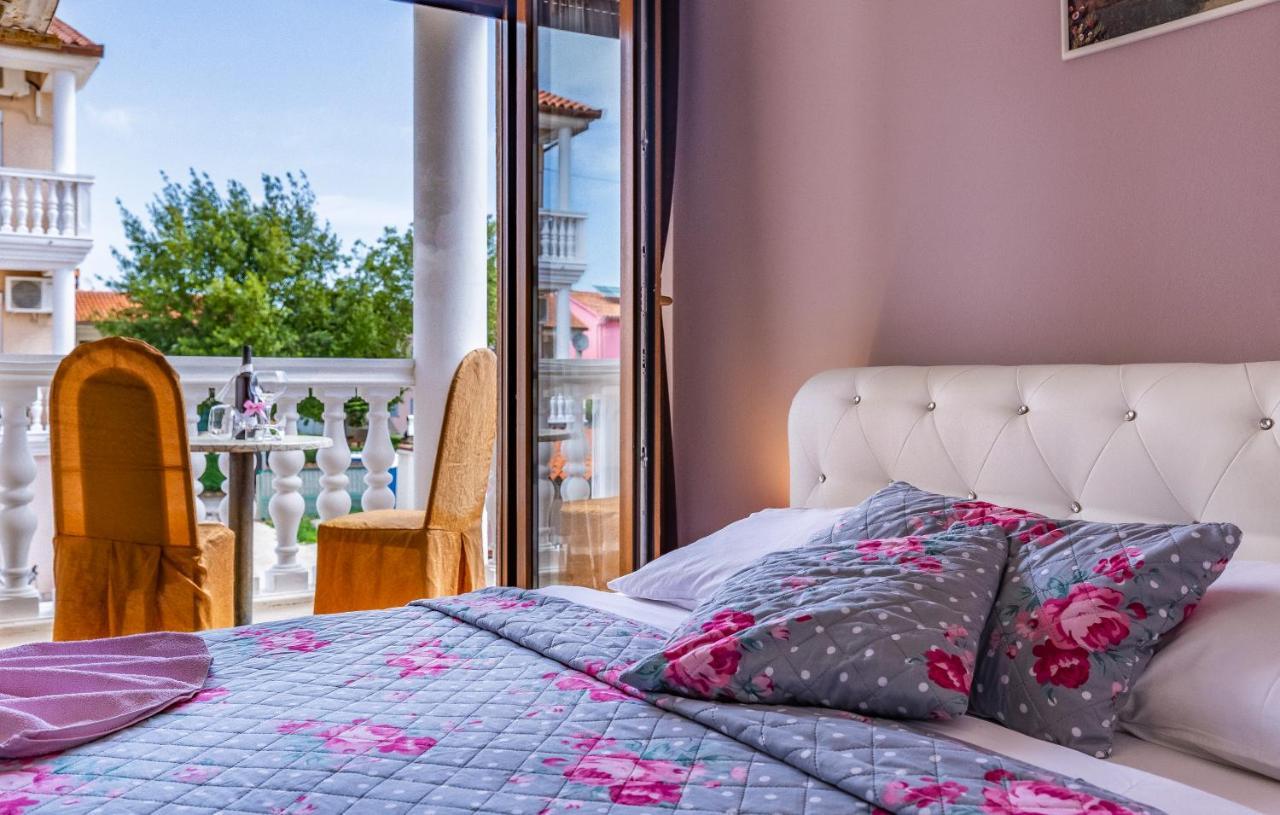 Villa San Rocco Bed & Breakfast Medulin Luaran gambar